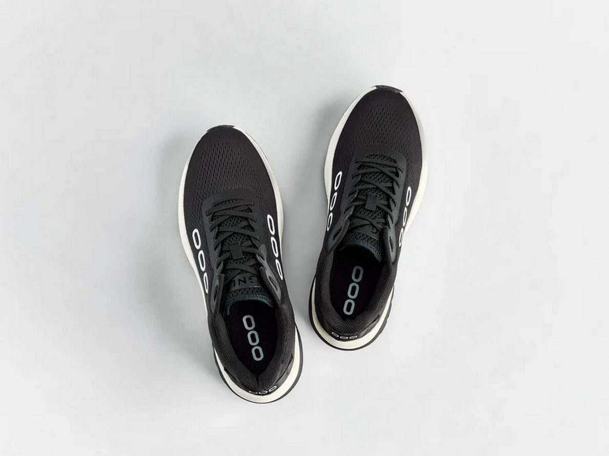 sneakers fast walk