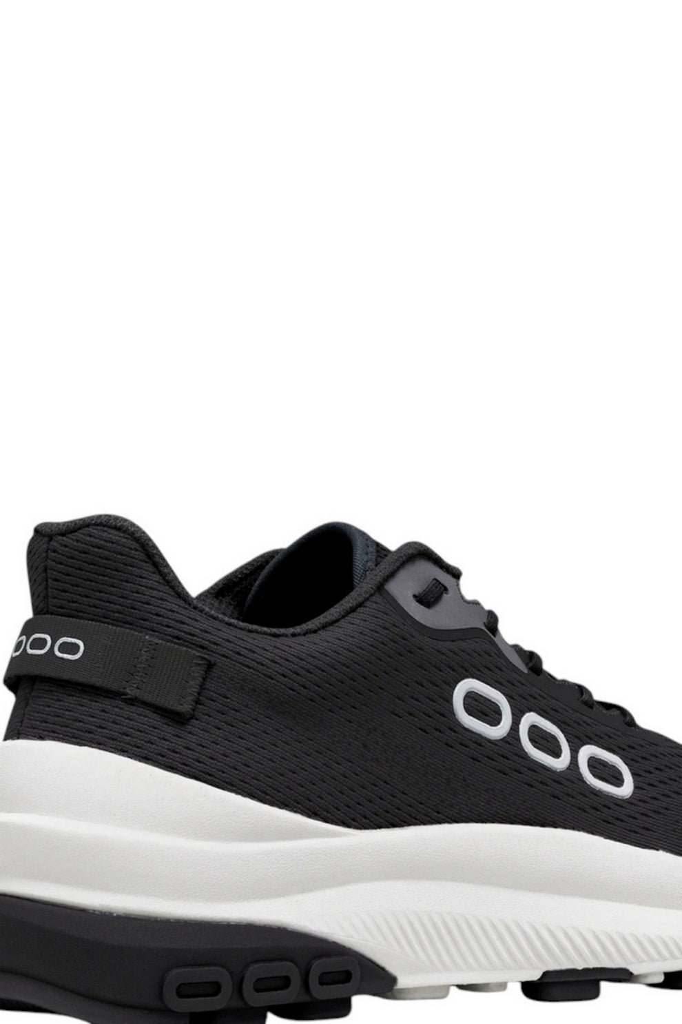 sneakers fast walk