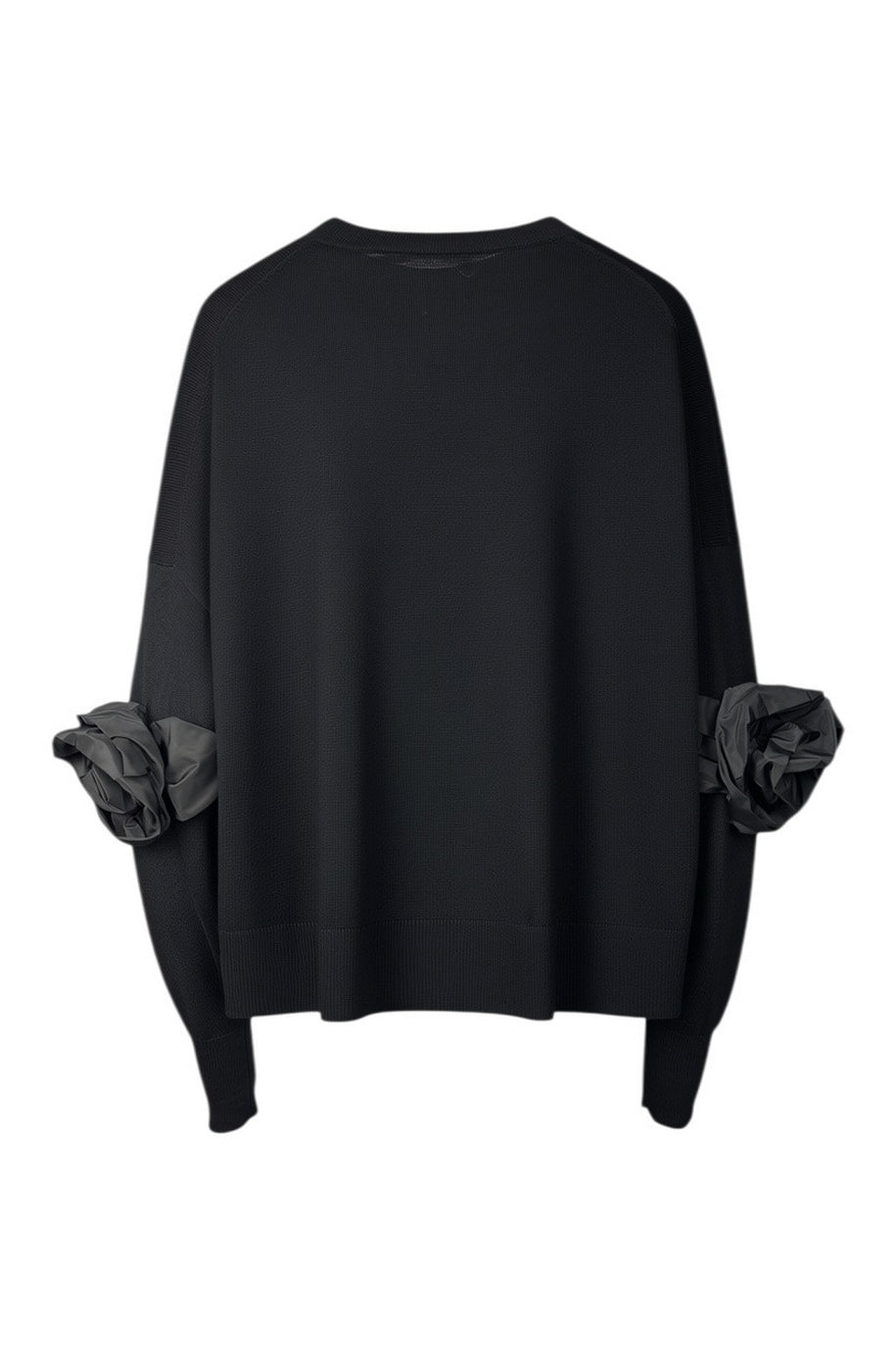 maglia con applicazione di fiori
