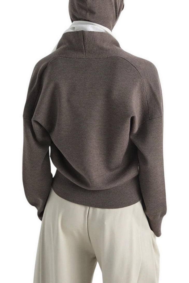 maglia con scollo a v