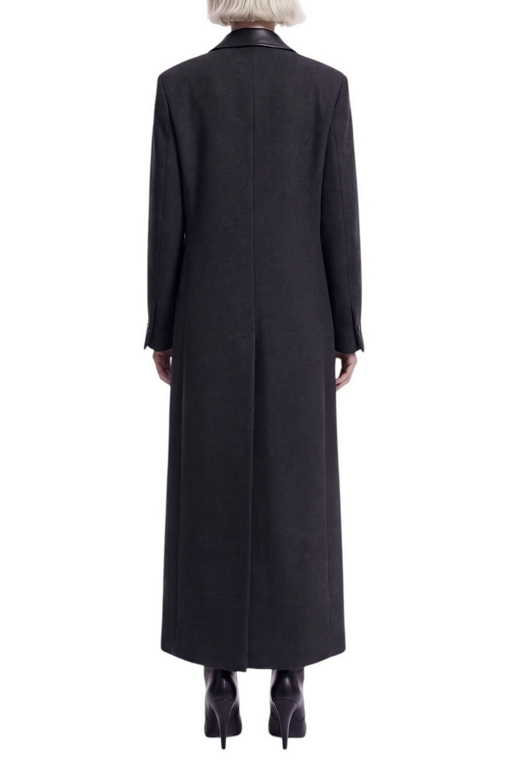 cappotto con dettagli in ecopelle