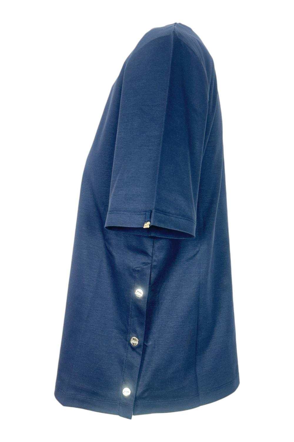 t-shirt con spacchetti