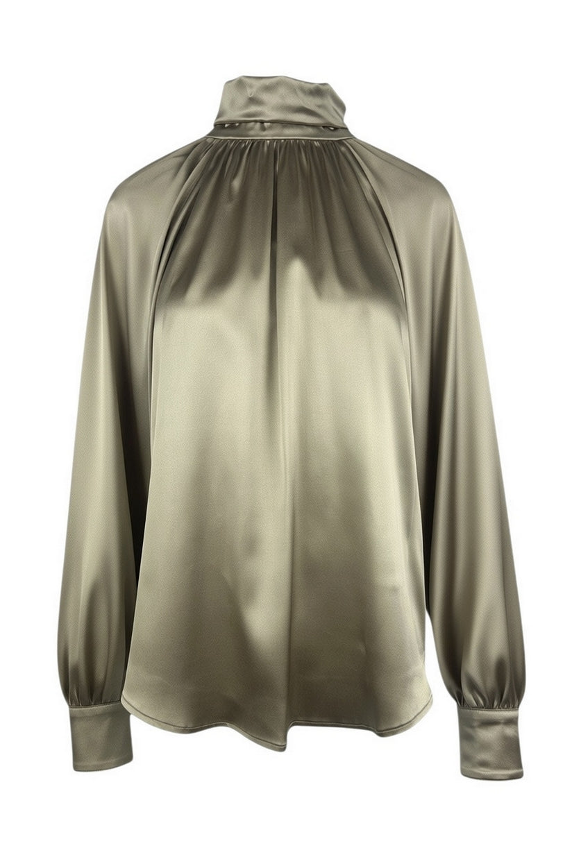 camicia in raso con collo alto 