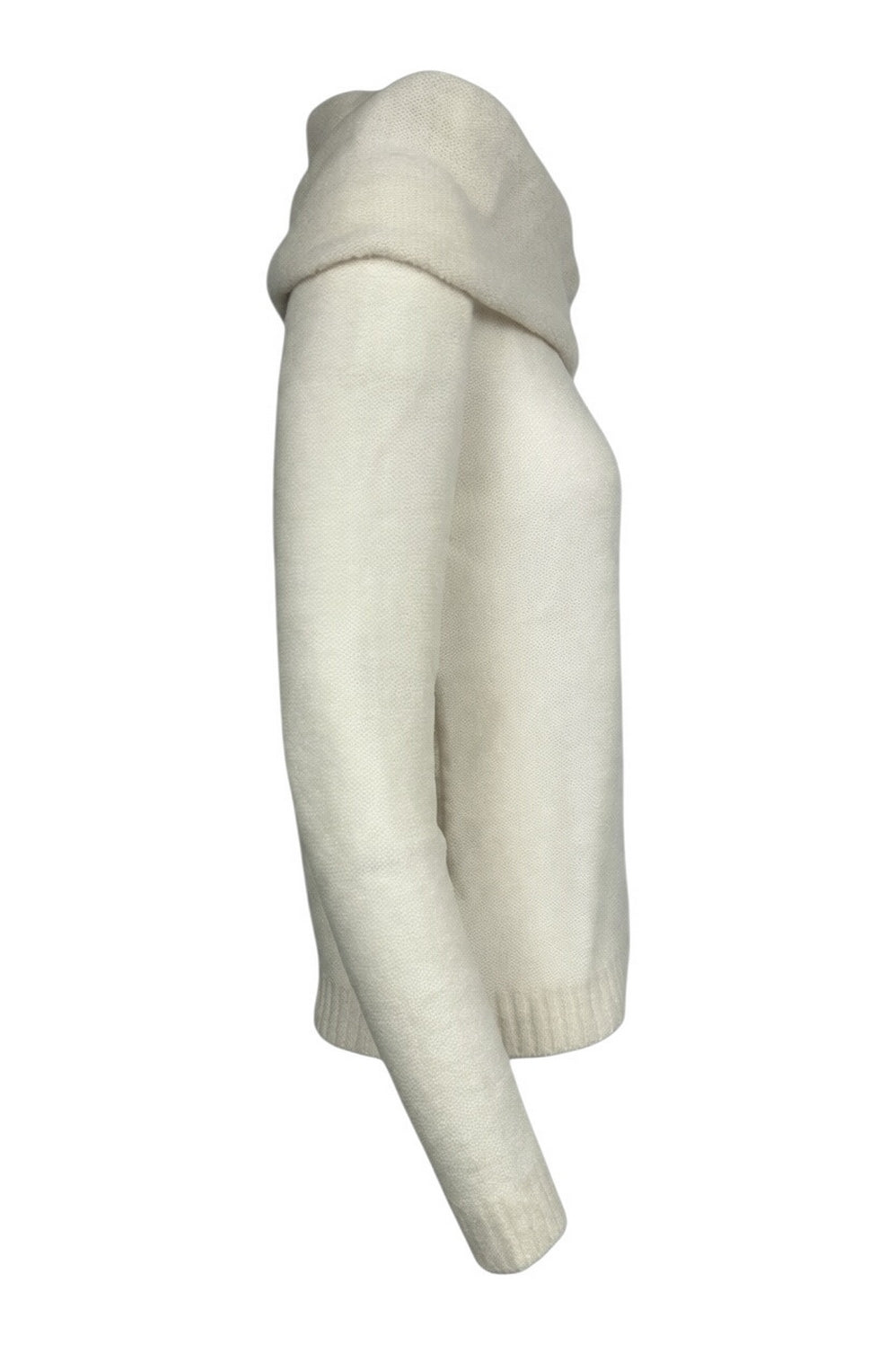 maglia in bouclet con collo roullet 