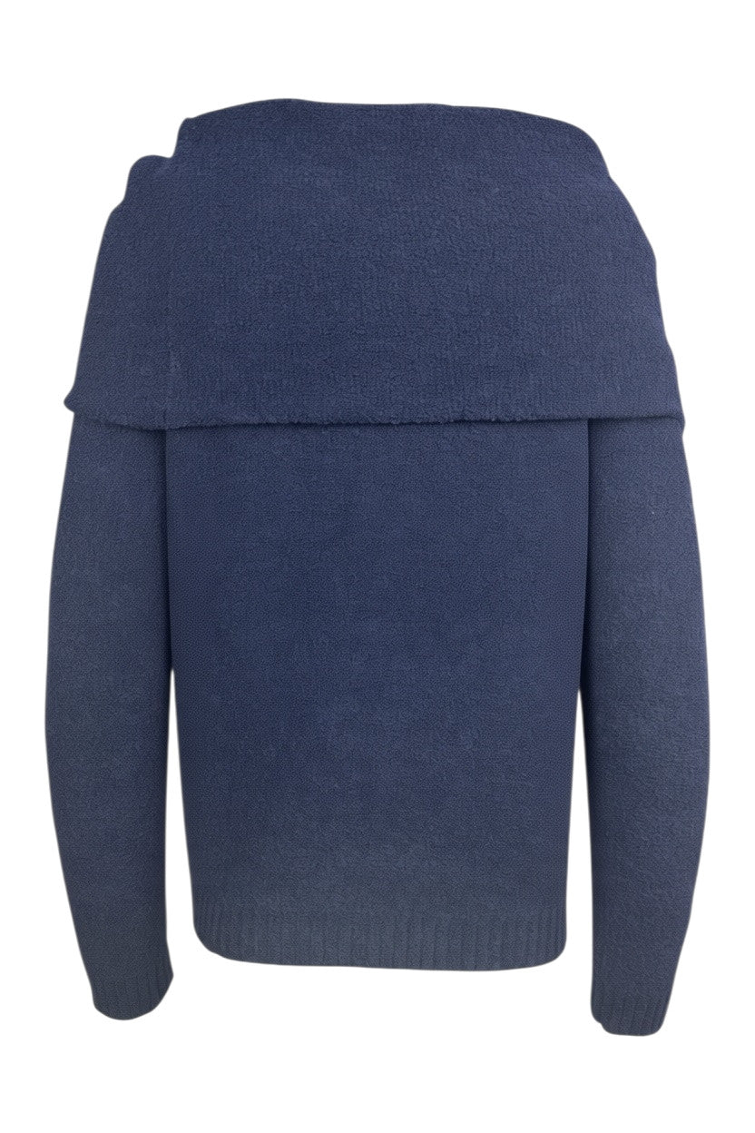 maglia in bouclet con collo roullet 