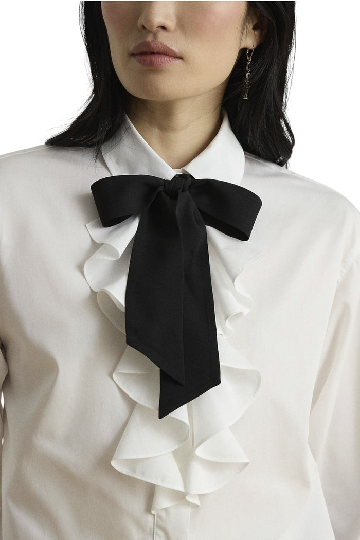 camicia con ruches e cravatta 