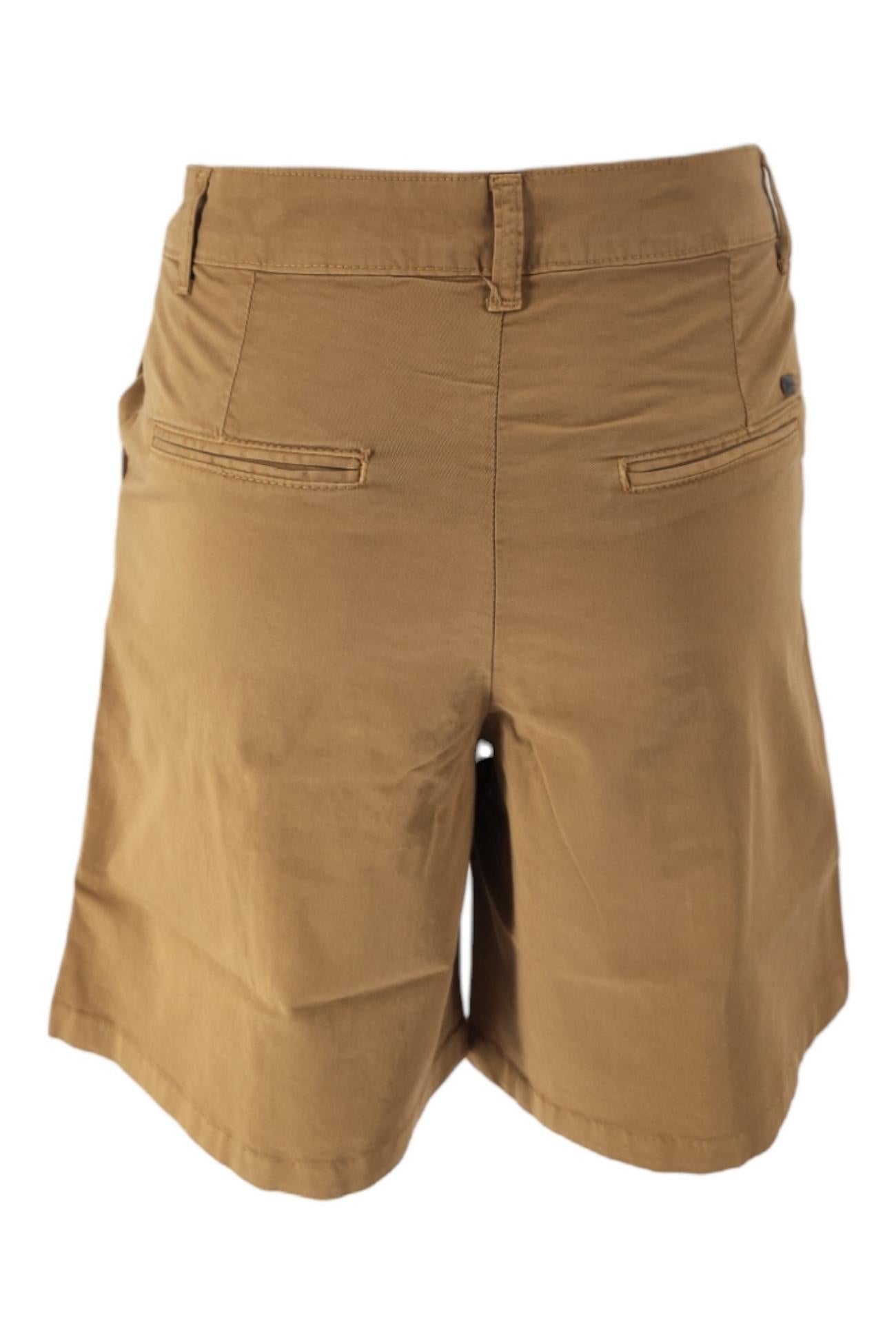 Bermuda Kaki 