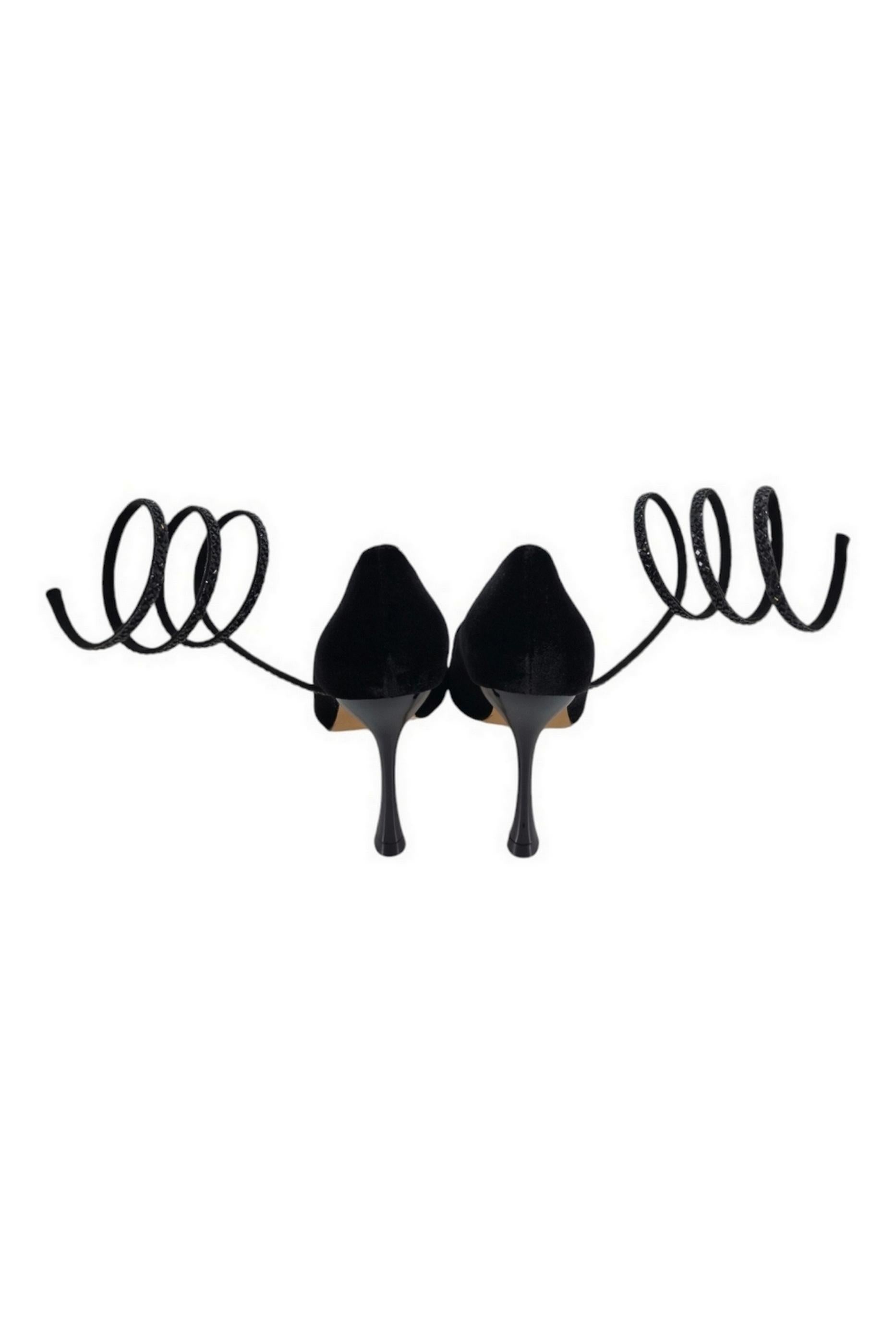 décolleté in velluto nero 