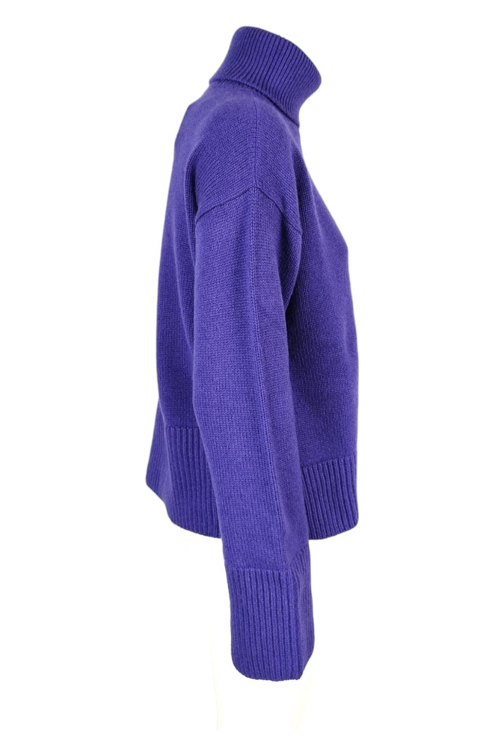 Maglia donna collo alto con bordi a coste viola 