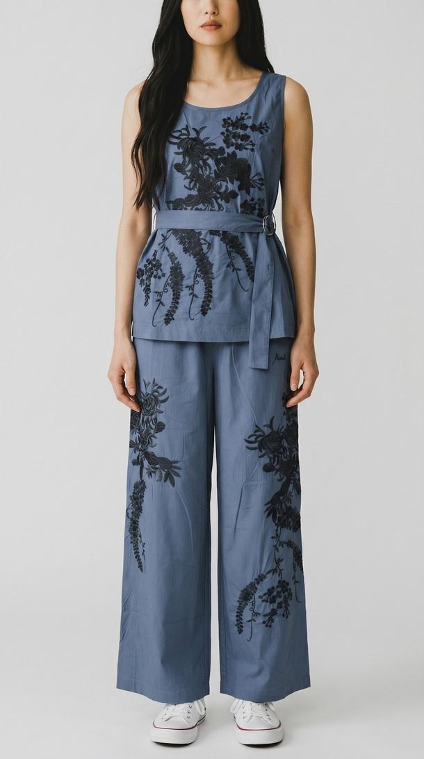 top donna in nylon ricamato blu e nero 